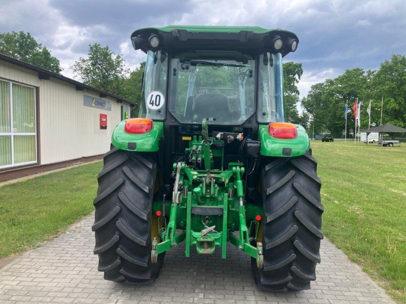 John Deere 5100M