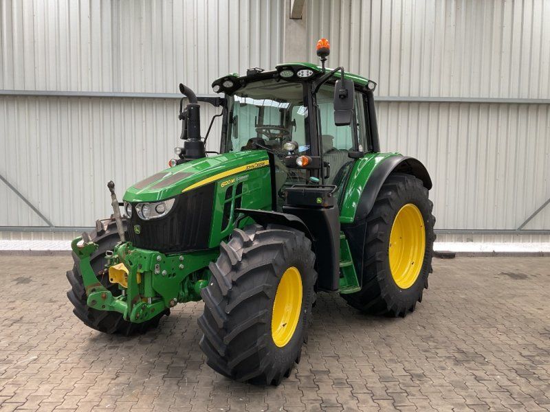 John Deere 6120M