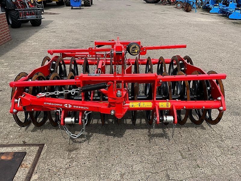 Gregoire-Besson DR 700/25