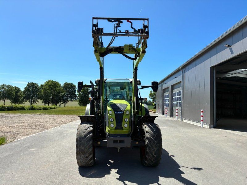 Claas Arion 440