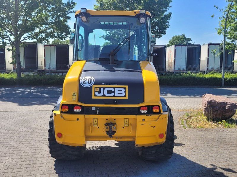 JCB TM 220