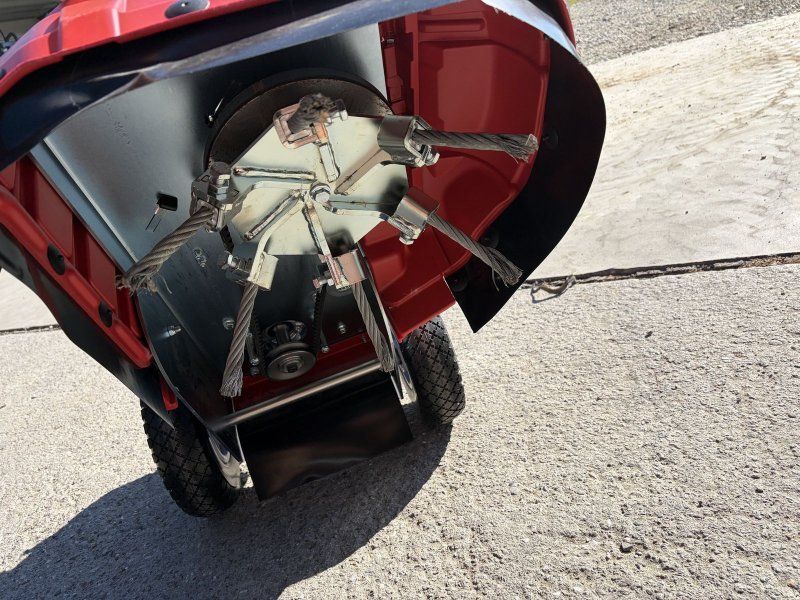 Westermann Wildkrautbesen WKB 430 mit 6 Zöpfen Honda Motor