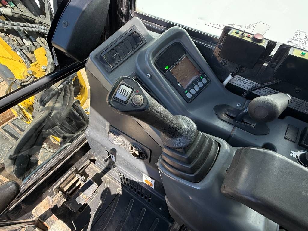 Yanmar VIO50-6A - Tilting Bucket / 2 Buckets Included