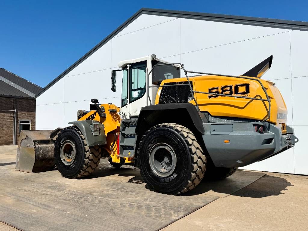 Liebherr L580 - German Machine / Joystick Controls