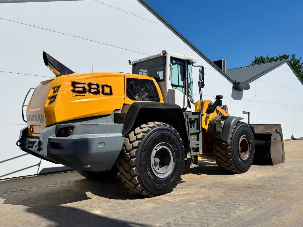 Liebherr L580 - German Machine / Joystick Controls