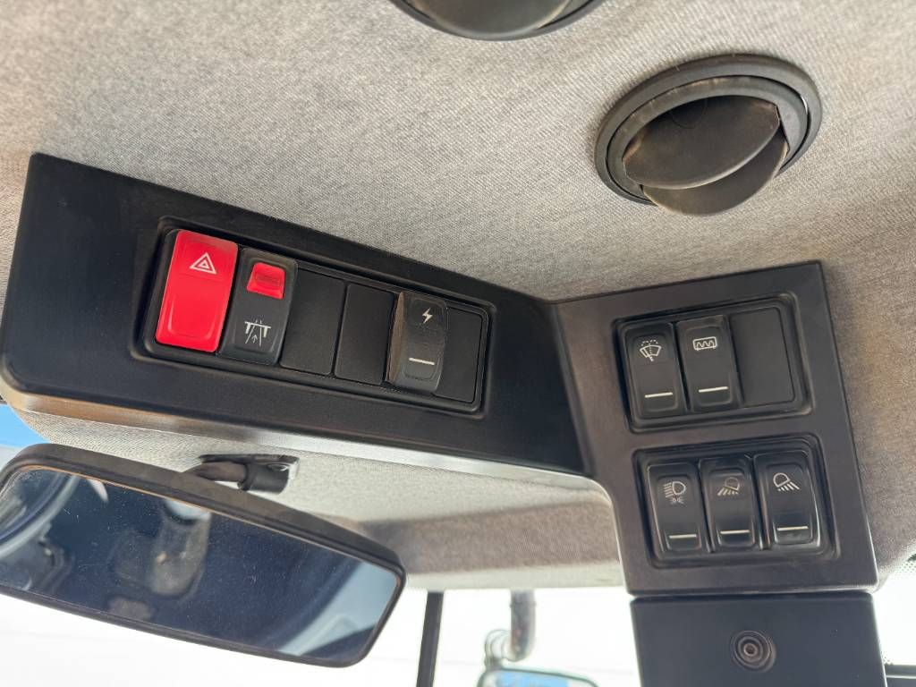 Liebherr L580 - German Machine / Joystick Controls