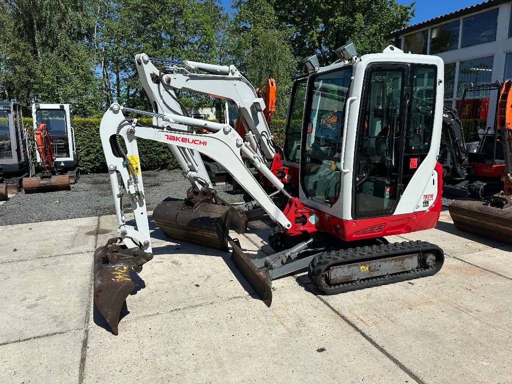 Takeuchi TB 216 2 st. 2016 en 2017