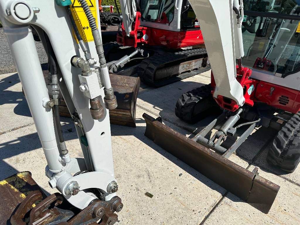 Takeuchi TB 216 2 st. 2016 en 2017