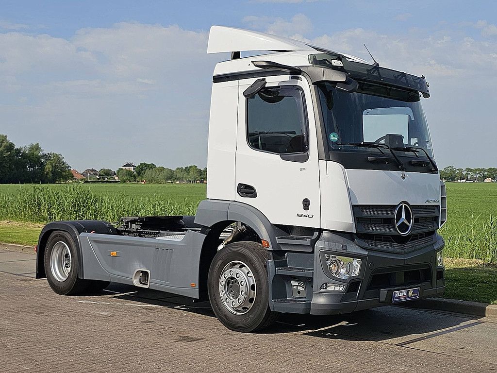 MERCEDES-BENZ ACTROS 1840 shortcab xenon skirt