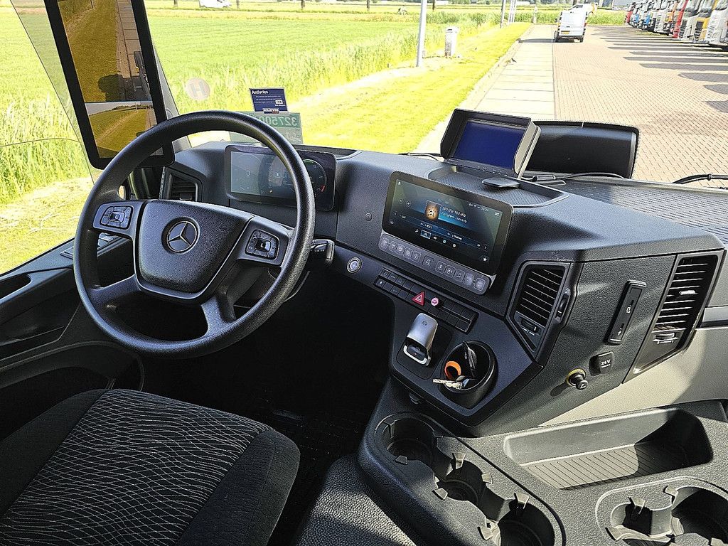 MERCEDES-BENZ ACTROS 1840 shortcab xenon skirt