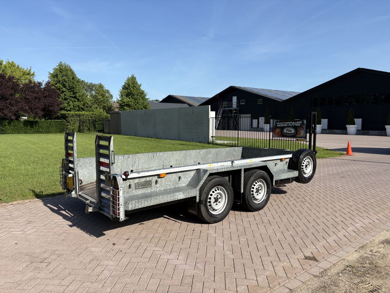 Be Oplegger 6 ton Veldhuizen luchtgeremd kuip aanhanger