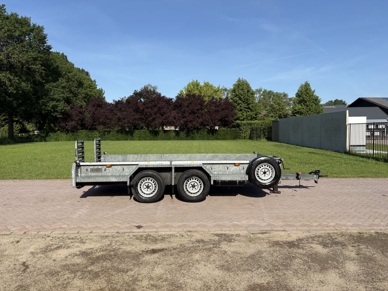 Be Oplegger 6 ton Veldhuizen luchtgeremd kuip aanhanger