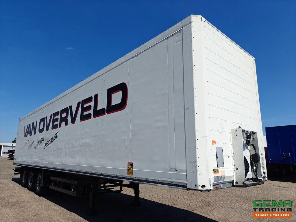 Schmitz SKO 24 Enclosed Body 13.6 Meters - Galvanized Chassis - 2 Lift Axles - 3 SAF Axles - Disc Brakes
