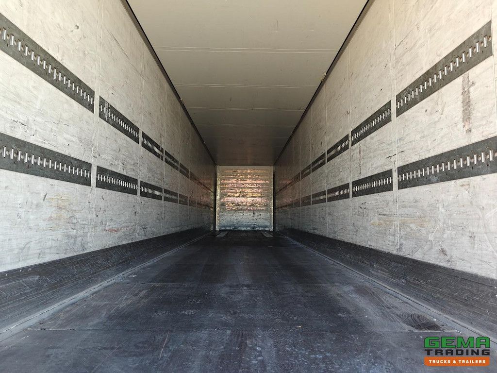 Schmitz SKO 24 Enclosed Body 13.6 Meters - Galvanized Chassis - 2 Lift Axles - 3 SAF Axles - Disc Brakes