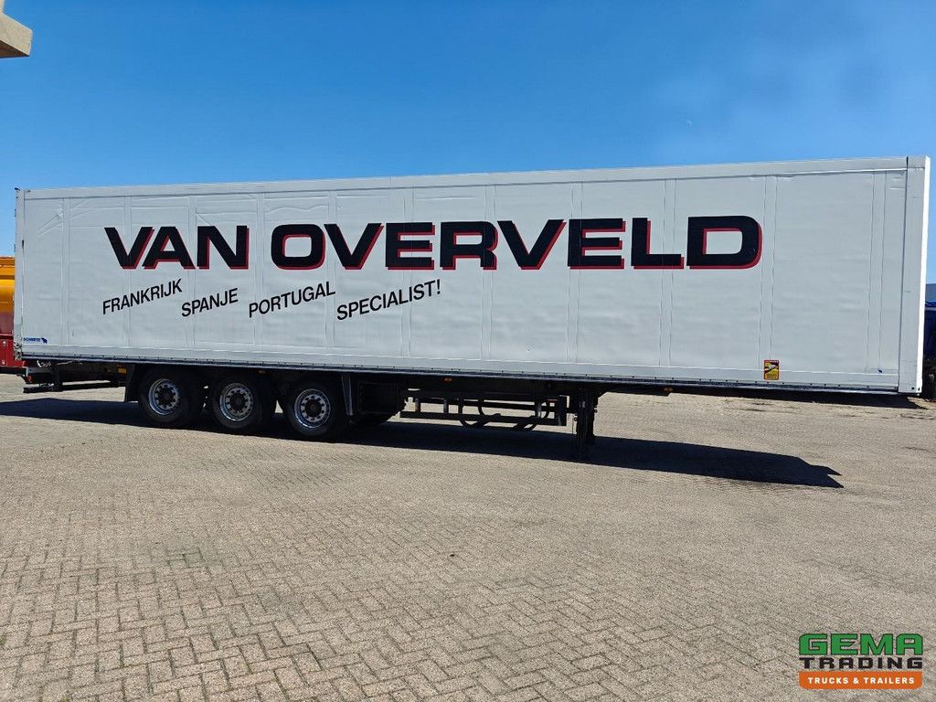 Schmitz SKO 24 Enclosed Body 13.6 Meters - Galvanized Chassis - 2 Lift Axles - 3 SAF Axles - Disc Brakes