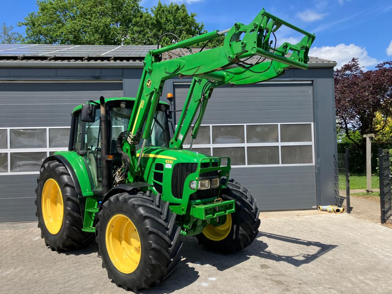 John deere 6330