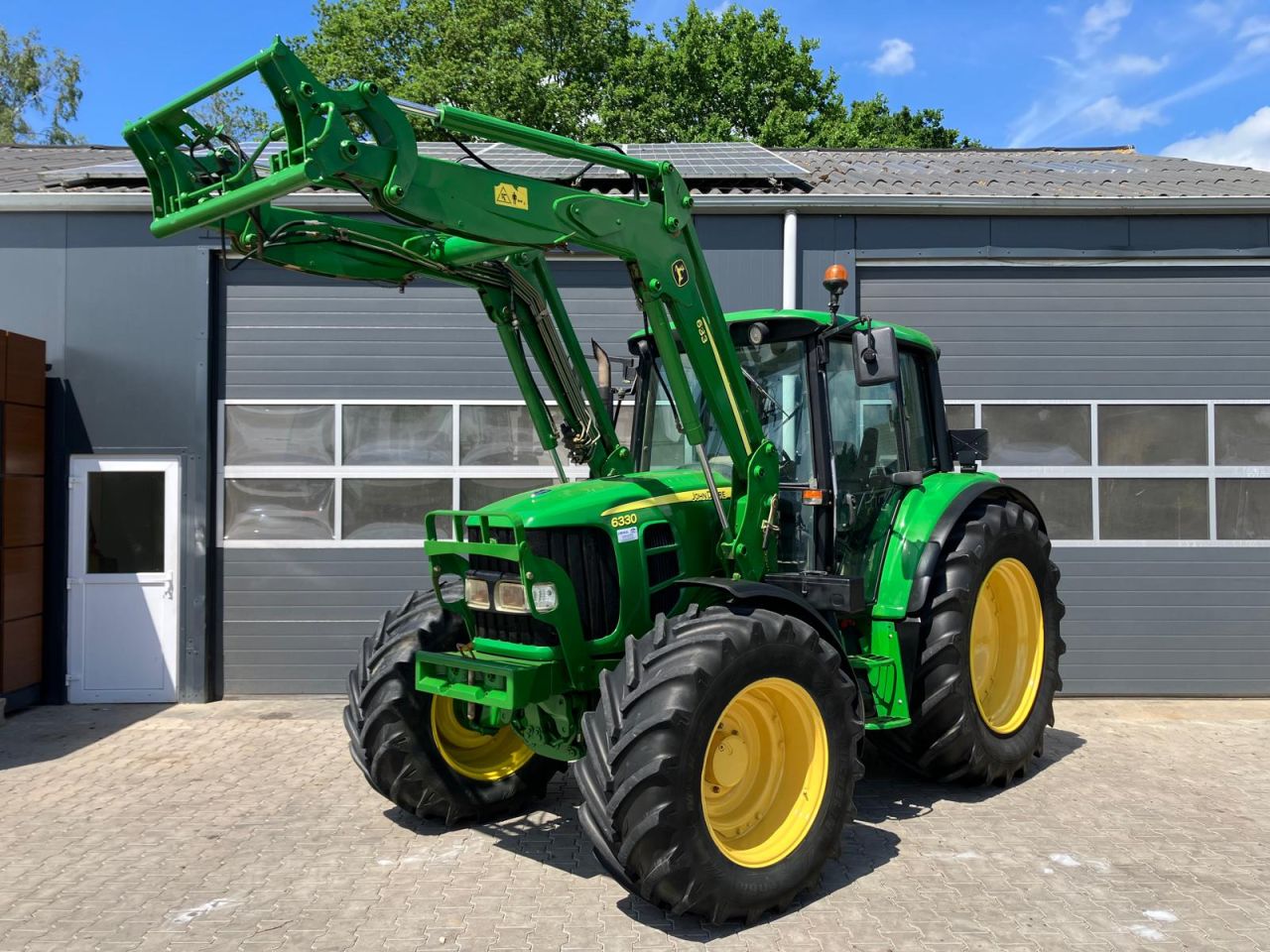 John deere 6330