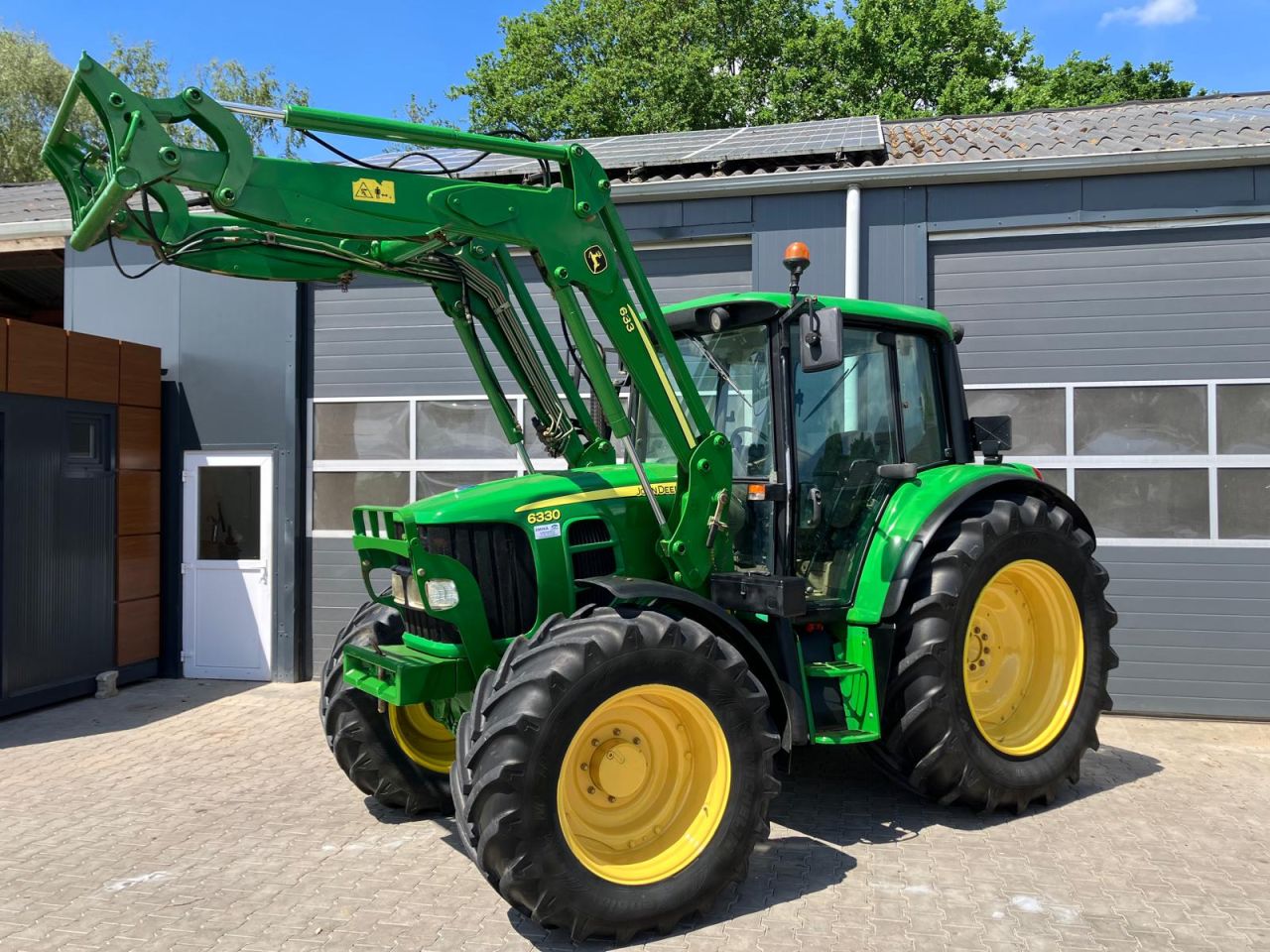 John deere 6330