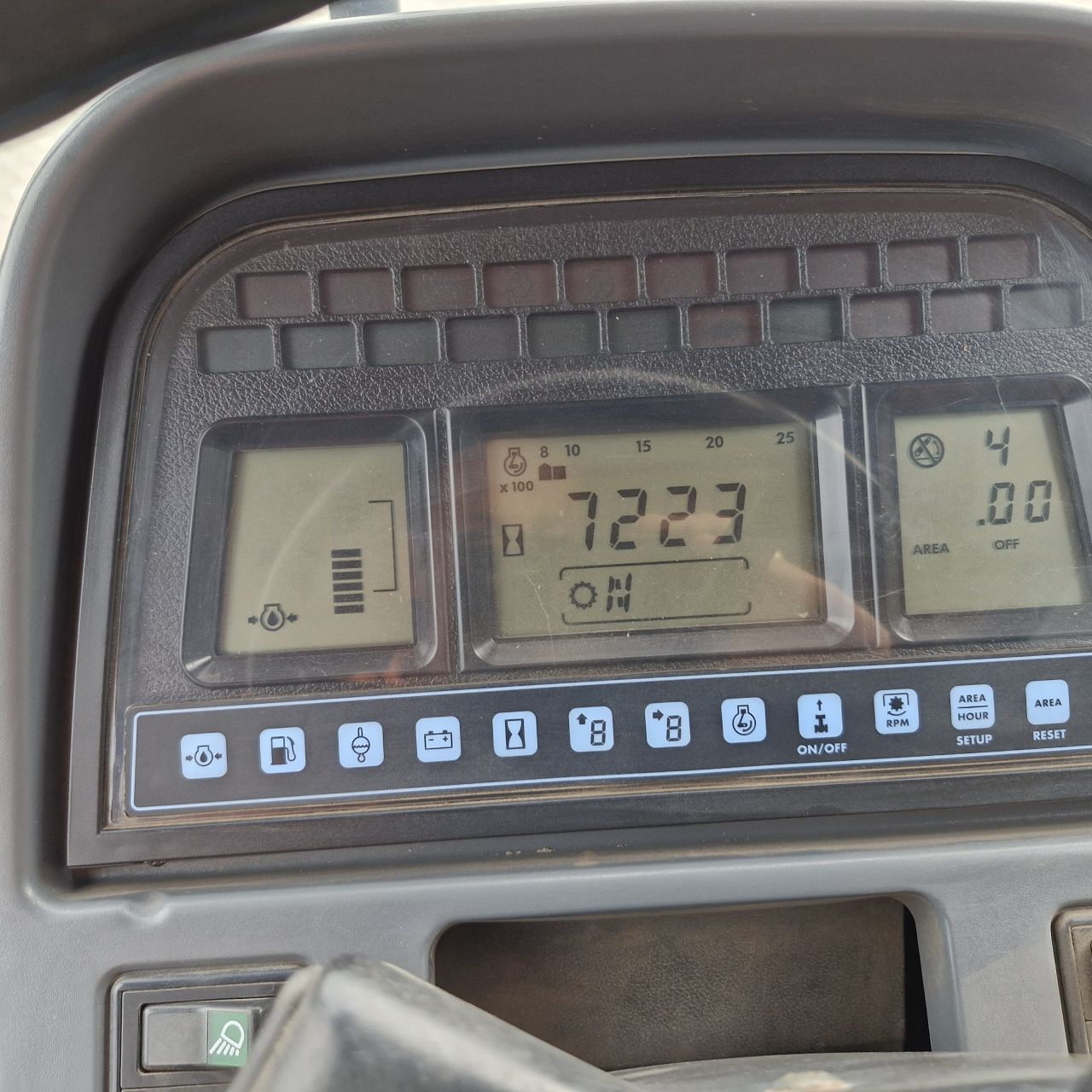 New holland ts110