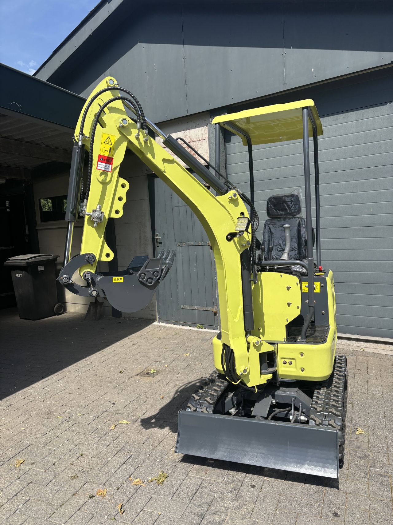 JMH minigraver 1000 kg zwenkgiek