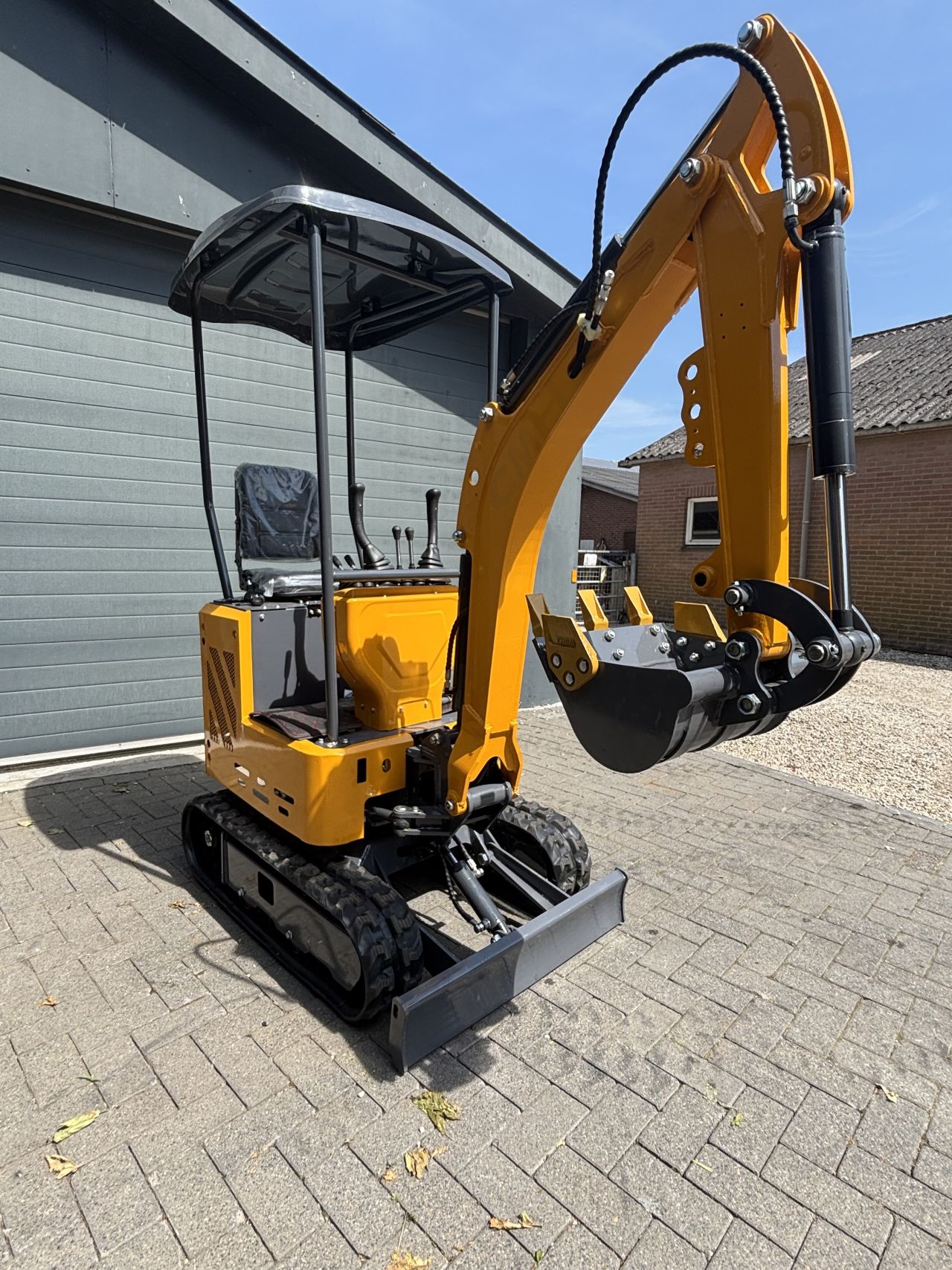 Cmh minigraver zwenkgiek