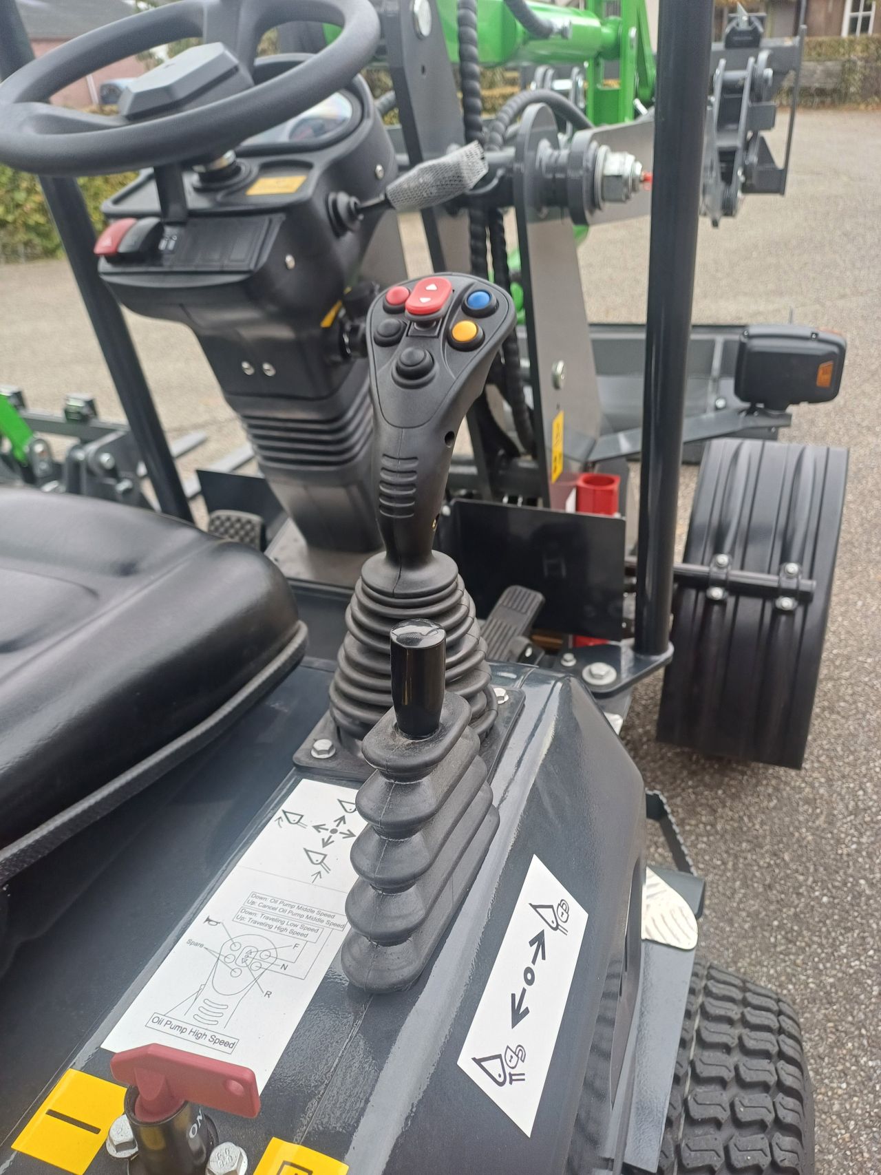 Mini shovel WCM 606