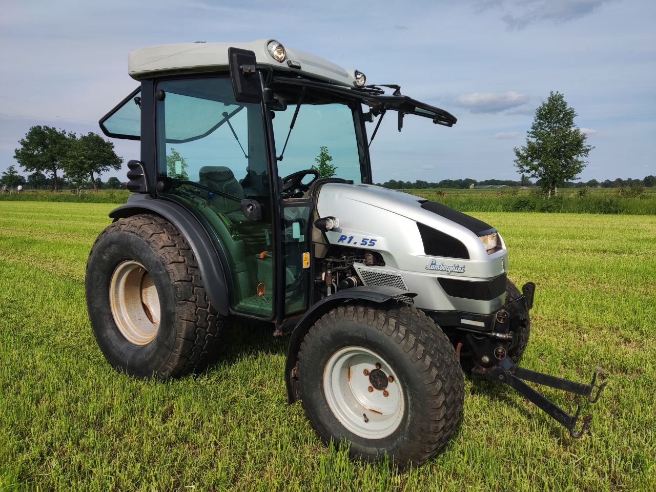 LAMBORGHINI tractor (type R1.55, 52 pk, 4WD, cabine, 3.556 uur)