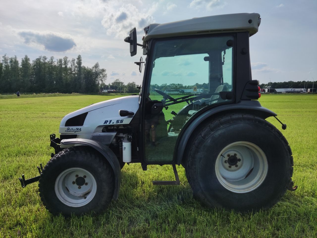 LAMBORGHINI tractor (type R1.55, 52 pk, 4WD, cabine, 3.556 uur)