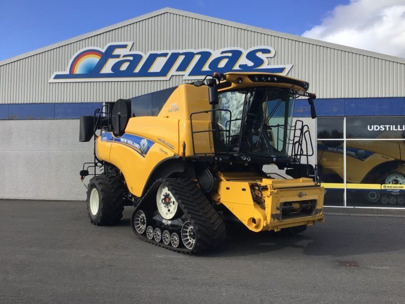 New Holland CR9.90 ST5 Track
