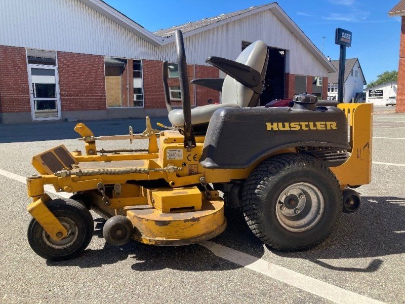 Hustler Fastrak 48