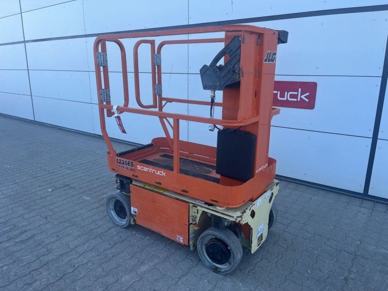 JLG 1230ES