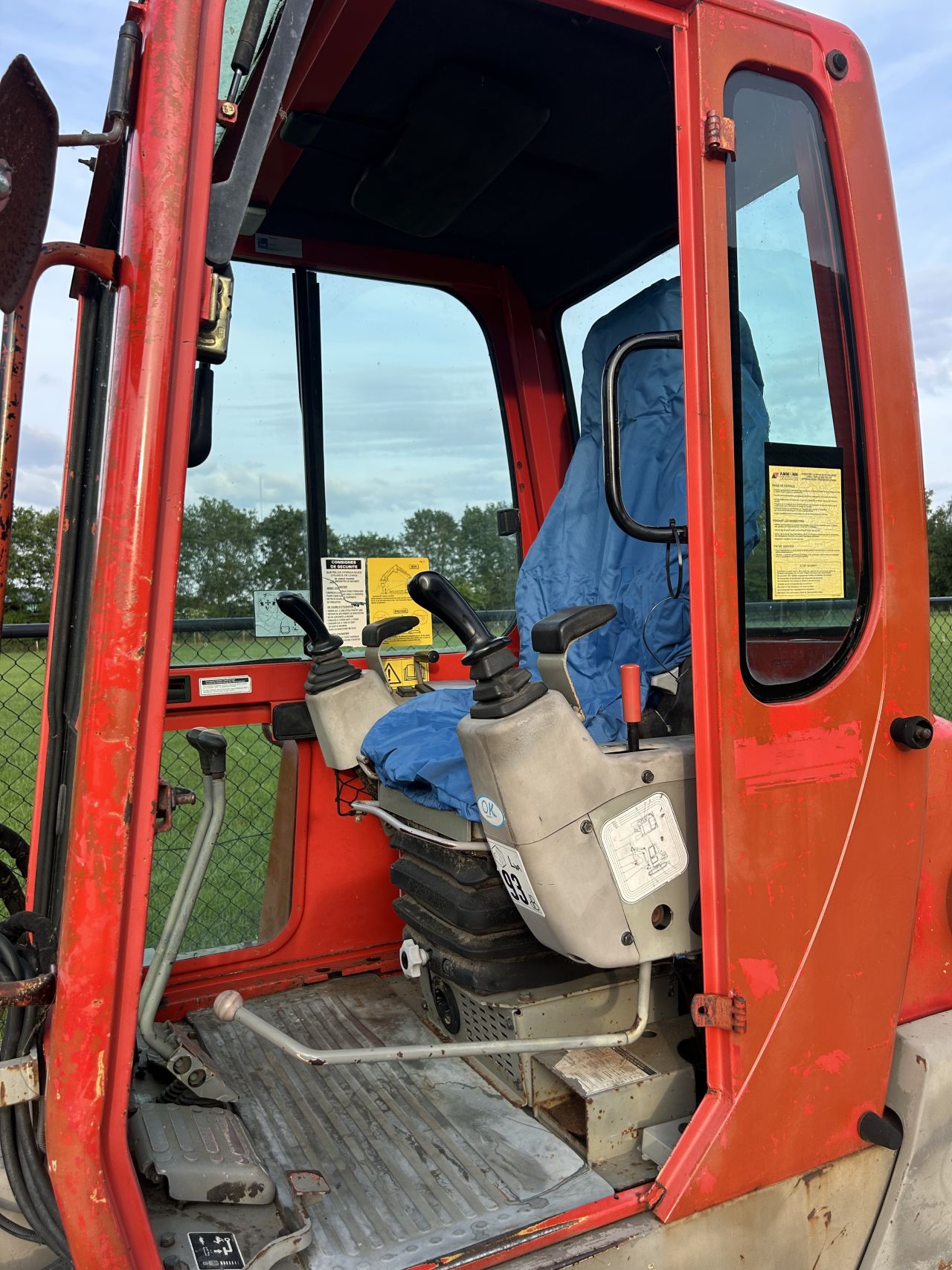 Yanmar b25v