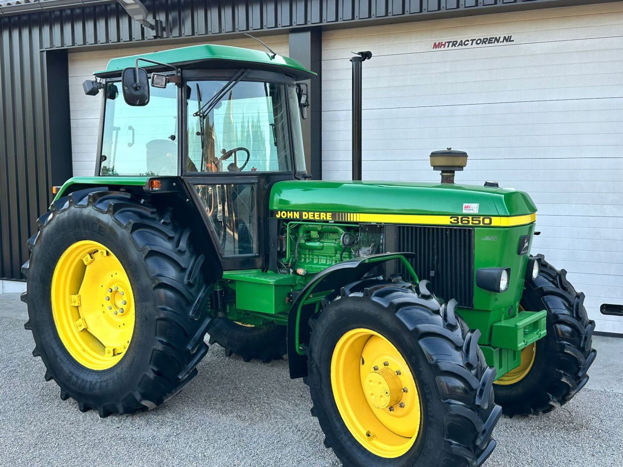 John Deere 3650