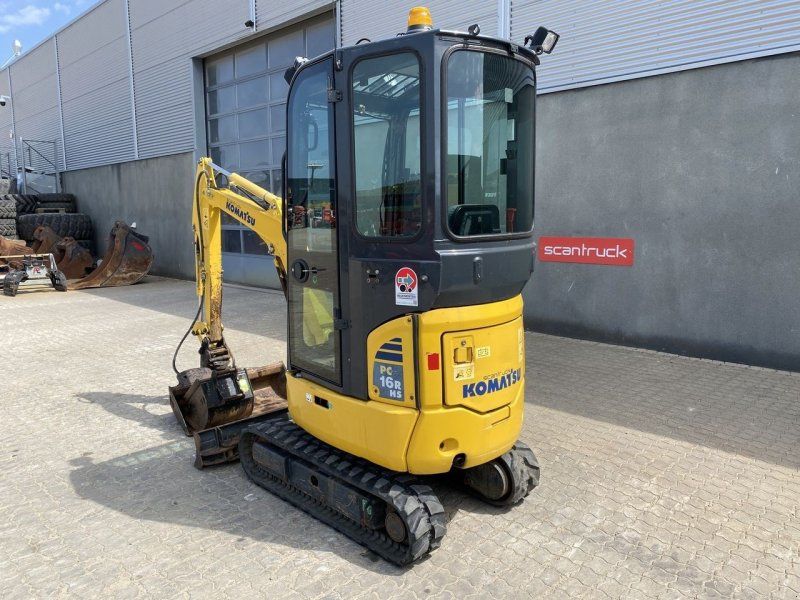 Komatsu PC16R-3HS