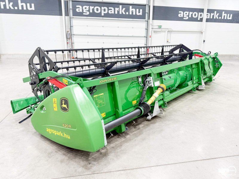 John Deere 620R UN 6.1 m grain header with new header trailer