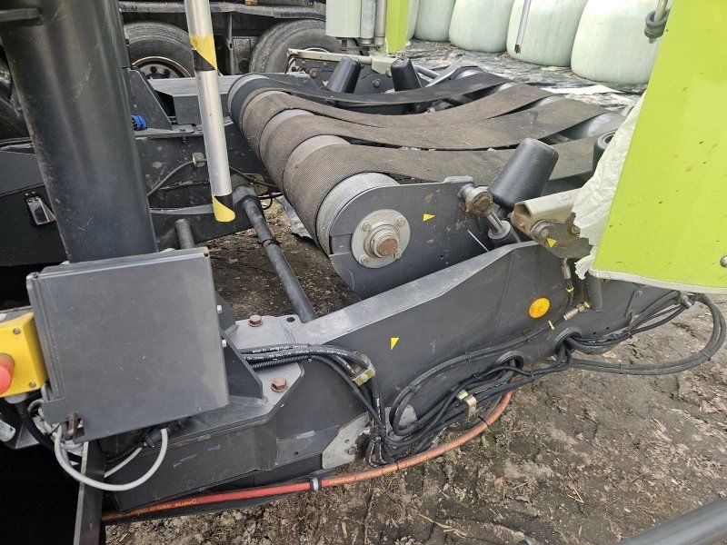 Claas Rollant 455 uniwrap