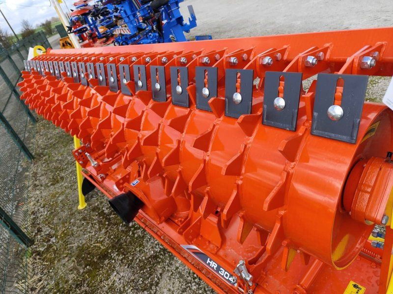Kuhn HR 304