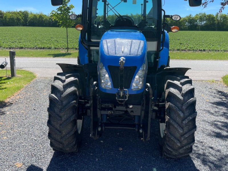 New Holland T 4.95