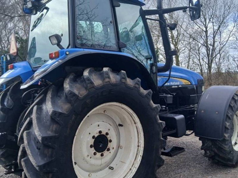 New Holland TM 155 Range Comand med frontlift Range Command gearkasse