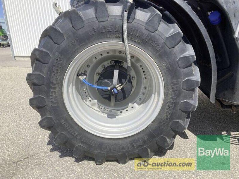 Case IH OPTUM 300 CVX