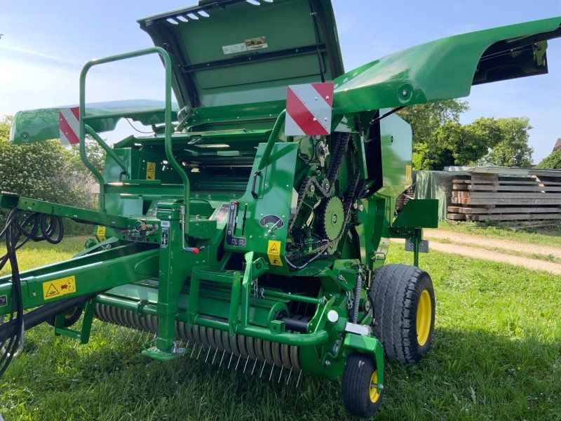 John Deere F441M