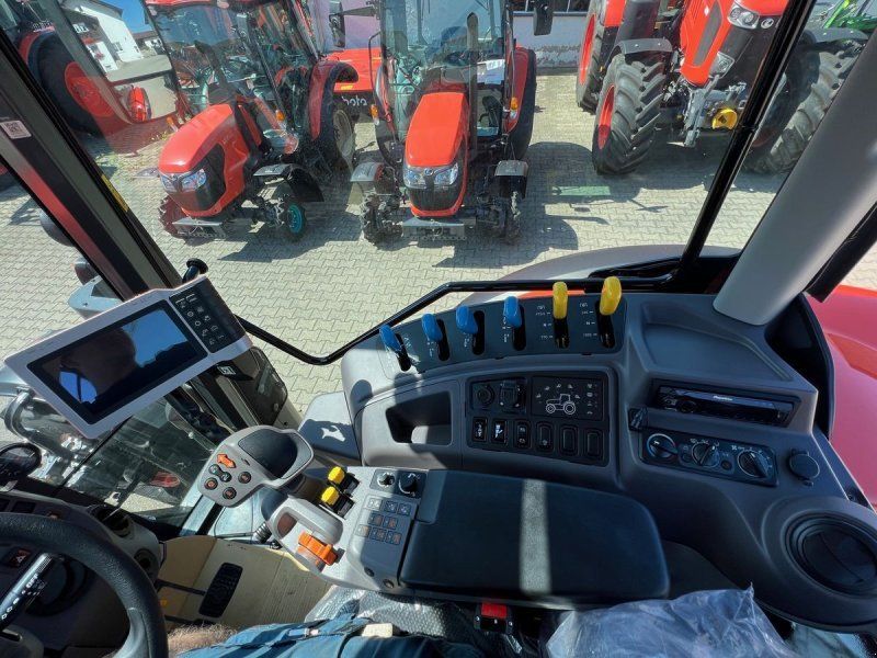 Kubota M6132