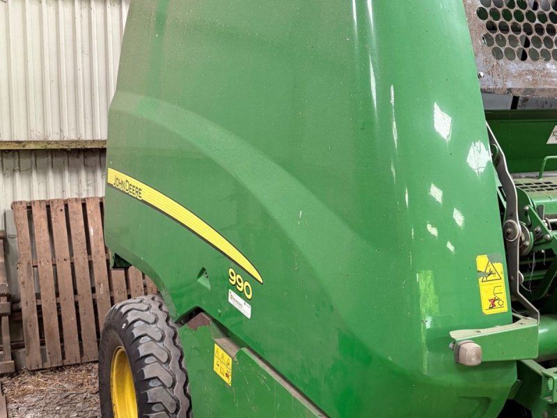 John Deere 990