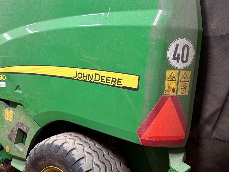 John Deere 990