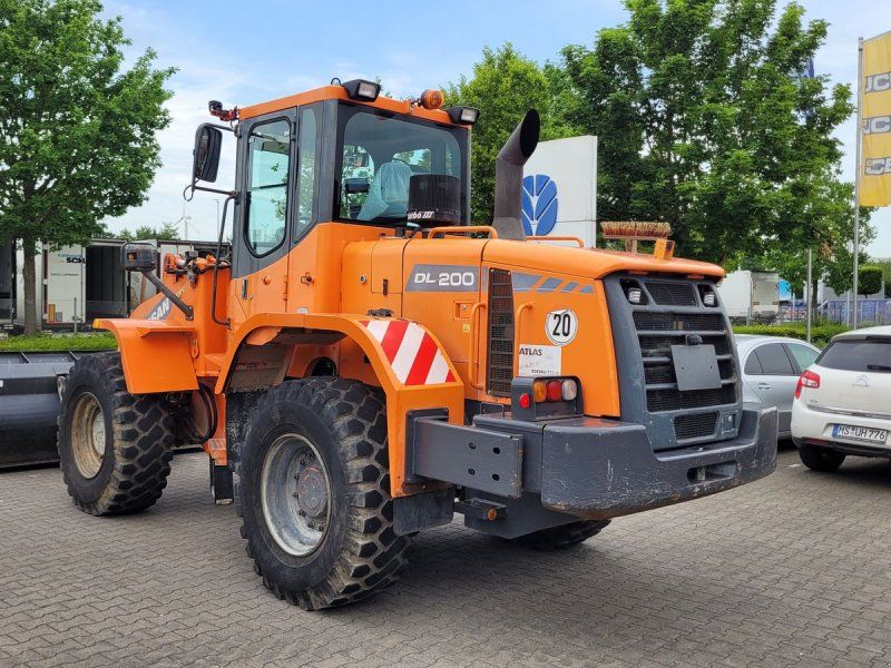 Doosan DL 200 mit Waage