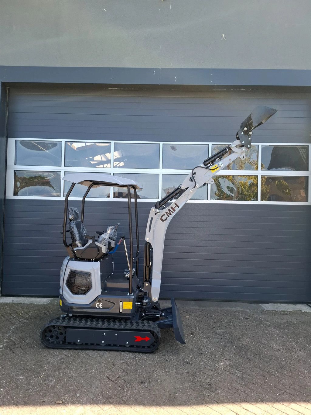 CMH LX18 Minigraver 1.8T Kubota D722