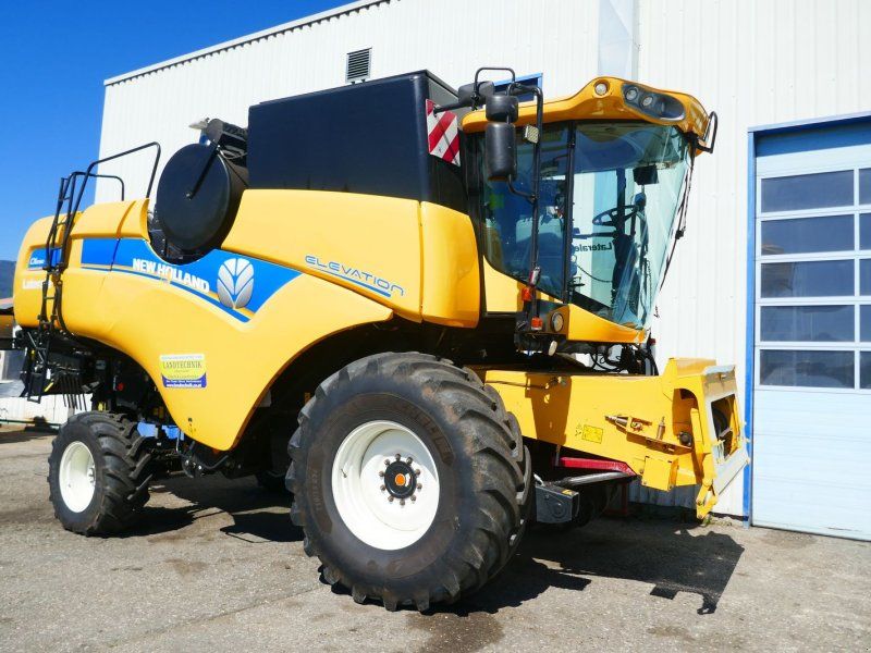 New Holland CX 5090 Laterale