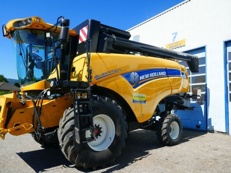 New Holland CX 5090 Laterale