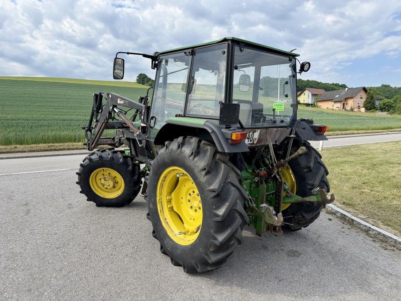 John Deere 1950 CC2 + Frontlader