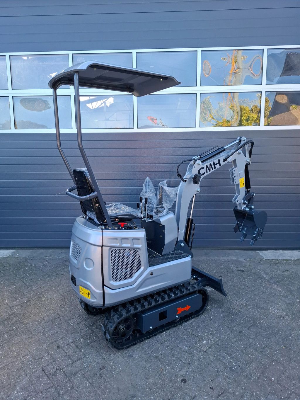CMH LX06 minigraver 72cm (bj 2026)